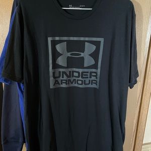 2 Men’s UA shirts